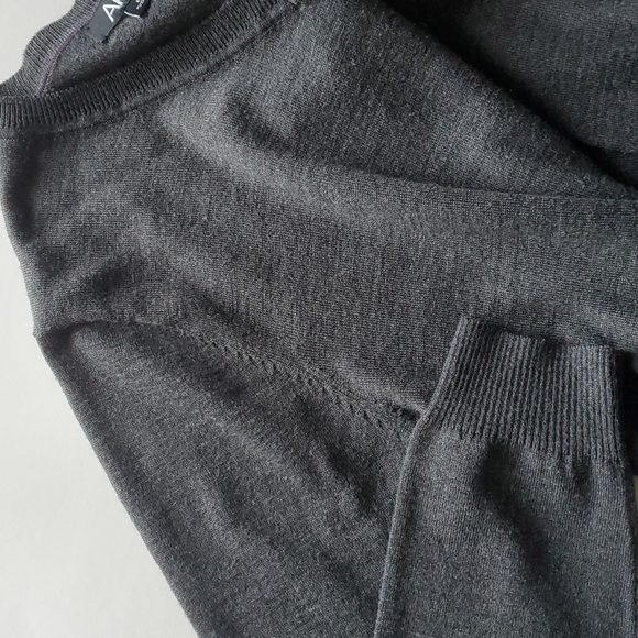 Merino Blend Men's Sweater Large - Picture 9 of 16